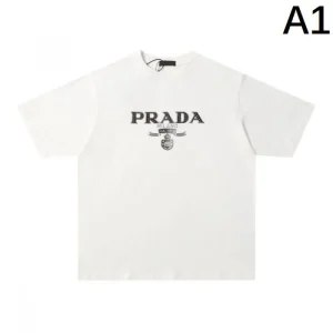 2026 カッコ良くキあります PRADA プラダ メンズ用 半袖Tシャツ 商品画像 1