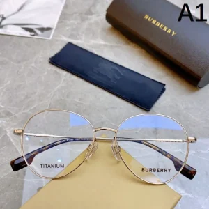 BURBERRY バーバリー 2026 透明サングラス カジュアル感を出す 商品画像 1