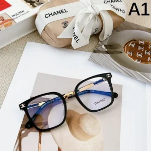 CHANEL シャネル 2026 透明サングラス 最新人気話題沸騰中 商品画像 1