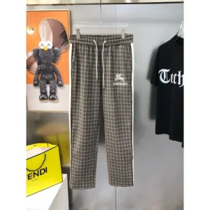 2024FW BURBERRY バーバリー 今季掲げているブランド カジュアルパンツ 商品画像 1