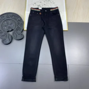 2026 今シーズン最注目のトレンド GUCCI グッチ ジーパン 商品画像 1