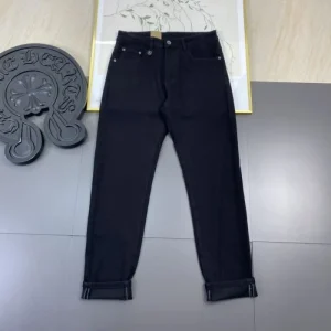 2026 今年の春夏コーデに活躍する GUCCI グッチ ジーパン 商品画像 1
