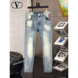 2026 圧倒的な高級感 VALENTINO ヴァレンティノ ジーパン 商品画像 1