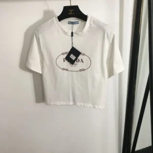 2026 半袖Tシャツ PRADA プラダ 個性的な印象に仕上がり 商品画像 1