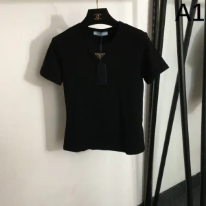 2026 半袖Tシャツ PRADA プラダ カジュアルさが強すぎる 商品画像 1