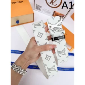LOUIS VUITTON ルイヴィトン 明るい雰囲気があり 2026 ベルト 商品画像 1