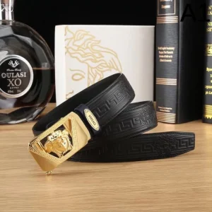VERSACE ヴェルサーチェ おしゃれ上級者に着 2026 ベルト 商品画像 1