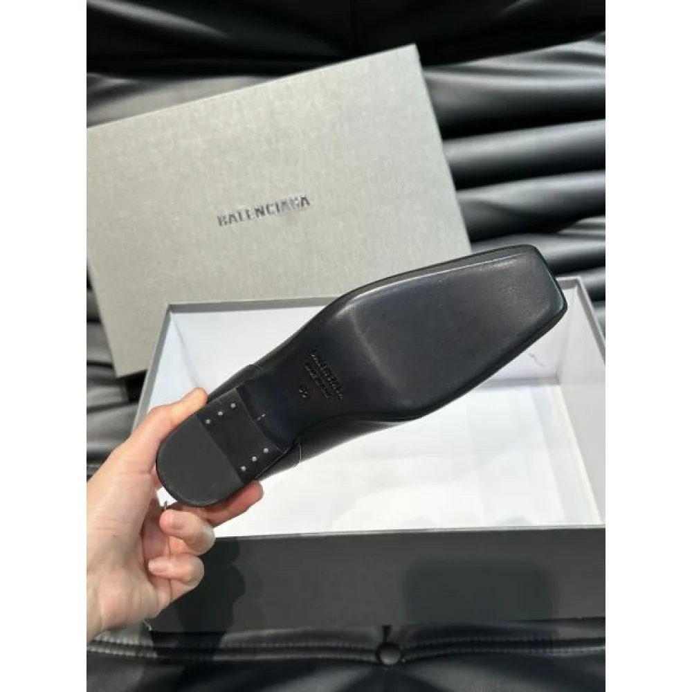 BALENCIAGA バレンシアガ 相性抜群のコンビ 2026 メンズ用 ビジネスシューズ 商品画像 9