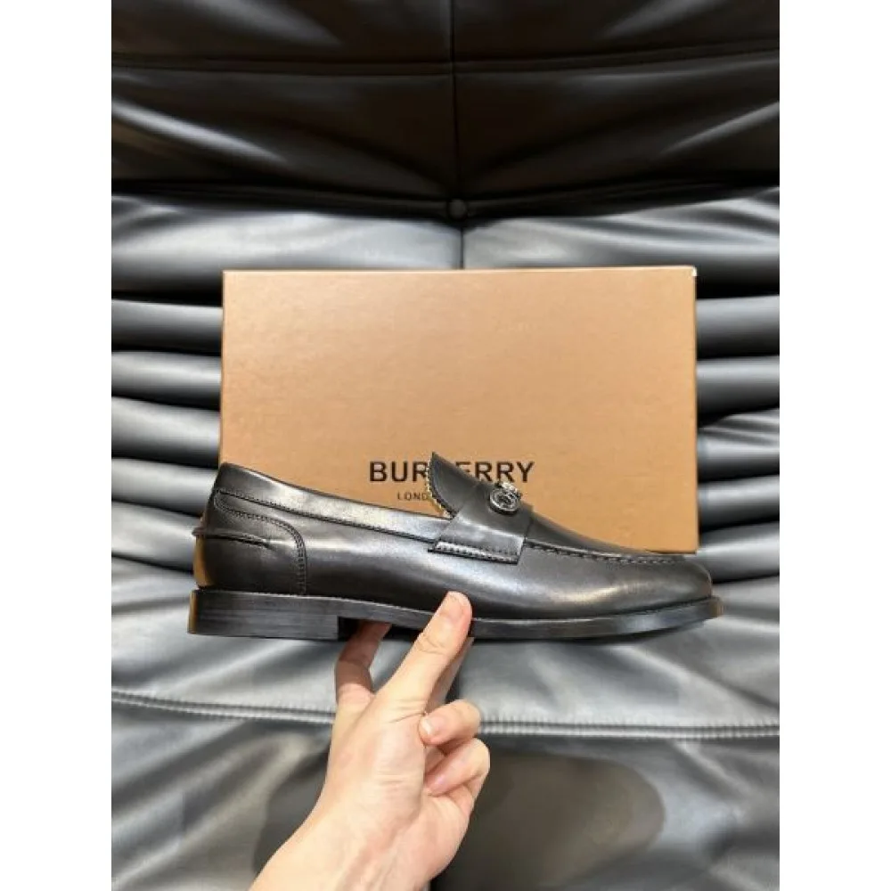 BURBERRY バーバリー 明るい雰囲気があり 2026 メンズ用 ビジネスシューズ 商品画像 5
