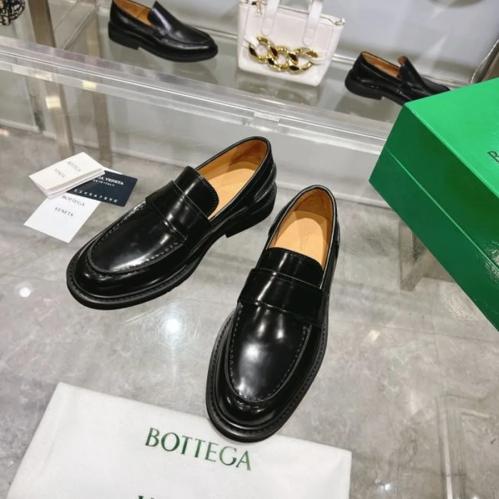 BOTTEGA VENETA ボッテガヴェネタ ギフトにも! 2026 メンズ用 ビジネスシューズ 商品画像 5