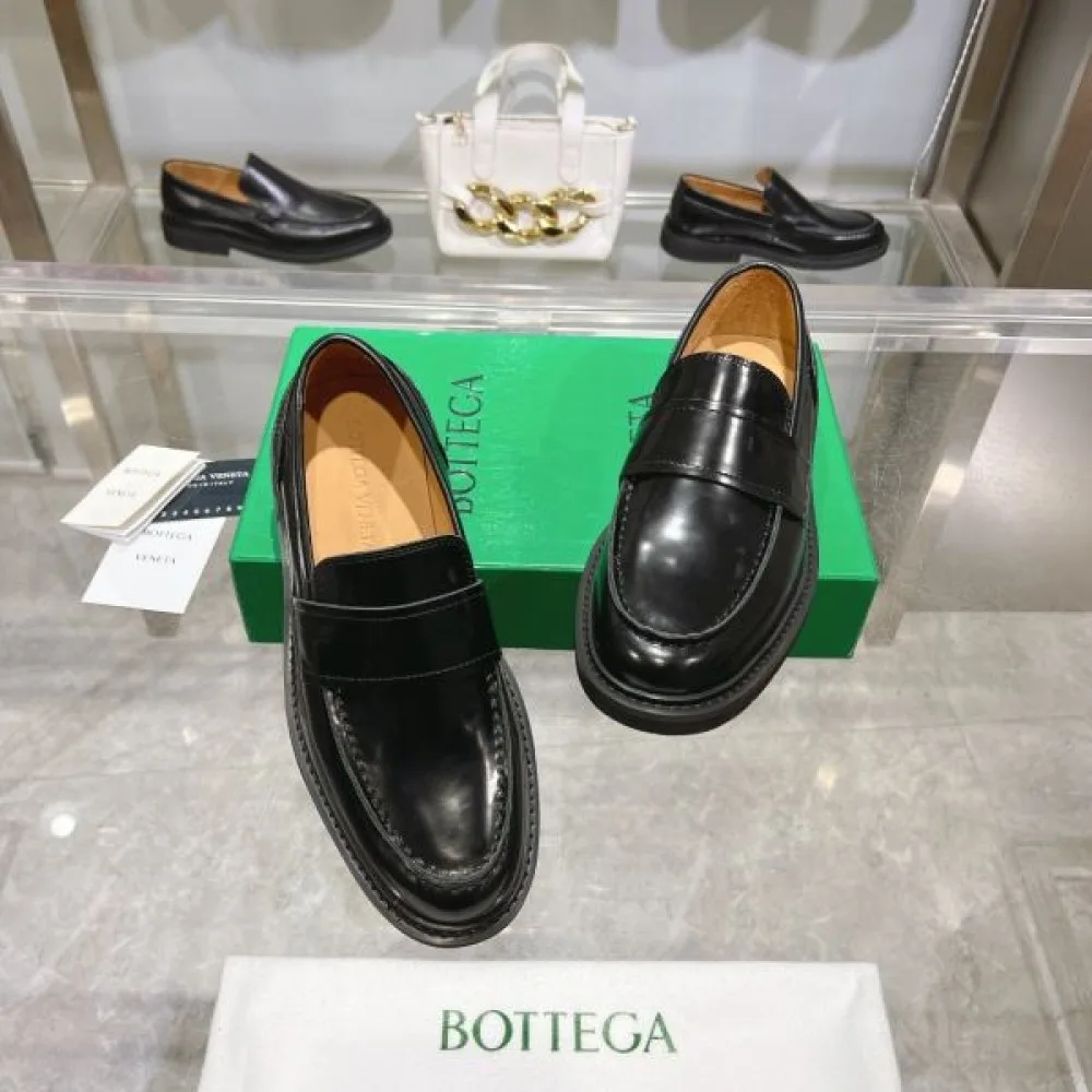 BOTTEGA VENETA ボッテガヴェネタ ギフトにも! 2026 メンズ用 ビジネスシューズ 商品画像 6