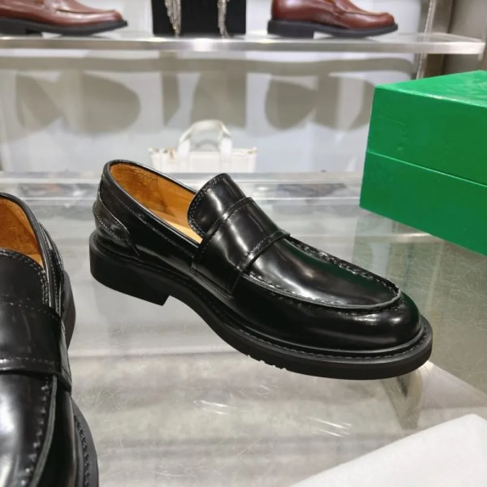 BOTTEGA VENETA ボッテガヴェネタ ギフトにも! 2026 メンズ用 ビジネスシューズ 商品画像 7