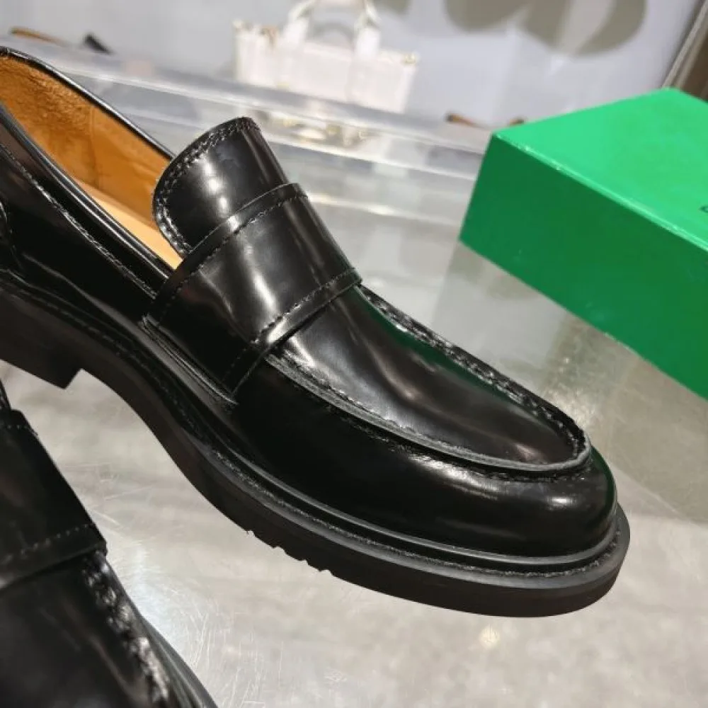 BOTTEGA VENETA ボッテガヴェネタ ギフトにも! 2026 メンズ用 ビジネスシューズ 商品画像 8
