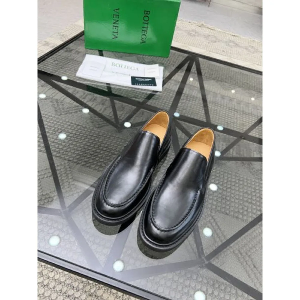 BOTTEGA VENETA ボッテガヴェネタ 最新デザイン 2026 メンズ用 ビジネスシューズ 商品画像 4