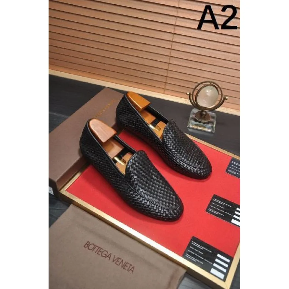 BOTTEGA VENETA ボッテガヴェネタ 限定生産品 2026 メンズ用 ビジネスシューズ 商品画像 2
