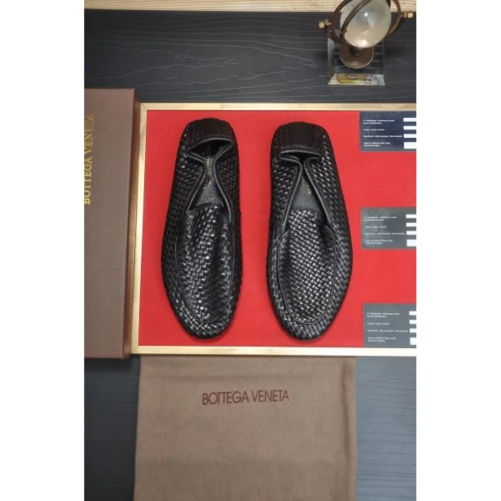 BOTTEGA VENETA ボッテガヴェネタ 限定生産品 2026 メンズ用 ビジネスシューズ 商品画像 3