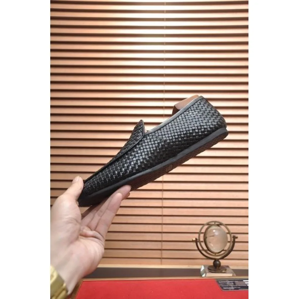 BOTTEGA VENETA ボッテガヴェネタ 限定生産品 2026 メンズ用 ビジネスシューズ 商品画像 5