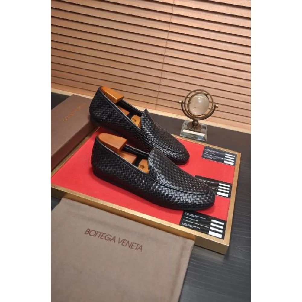 BOTTEGA VENETA ボッテガヴェネタ 限定生産品 2026 メンズ用 ビジネスシューズ 商品画像 6