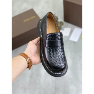 BOTTEGA VENETA ボッテガヴェネタ 今年大人気 2026 メンズ用 ビジネスシューズ 商品画像 1