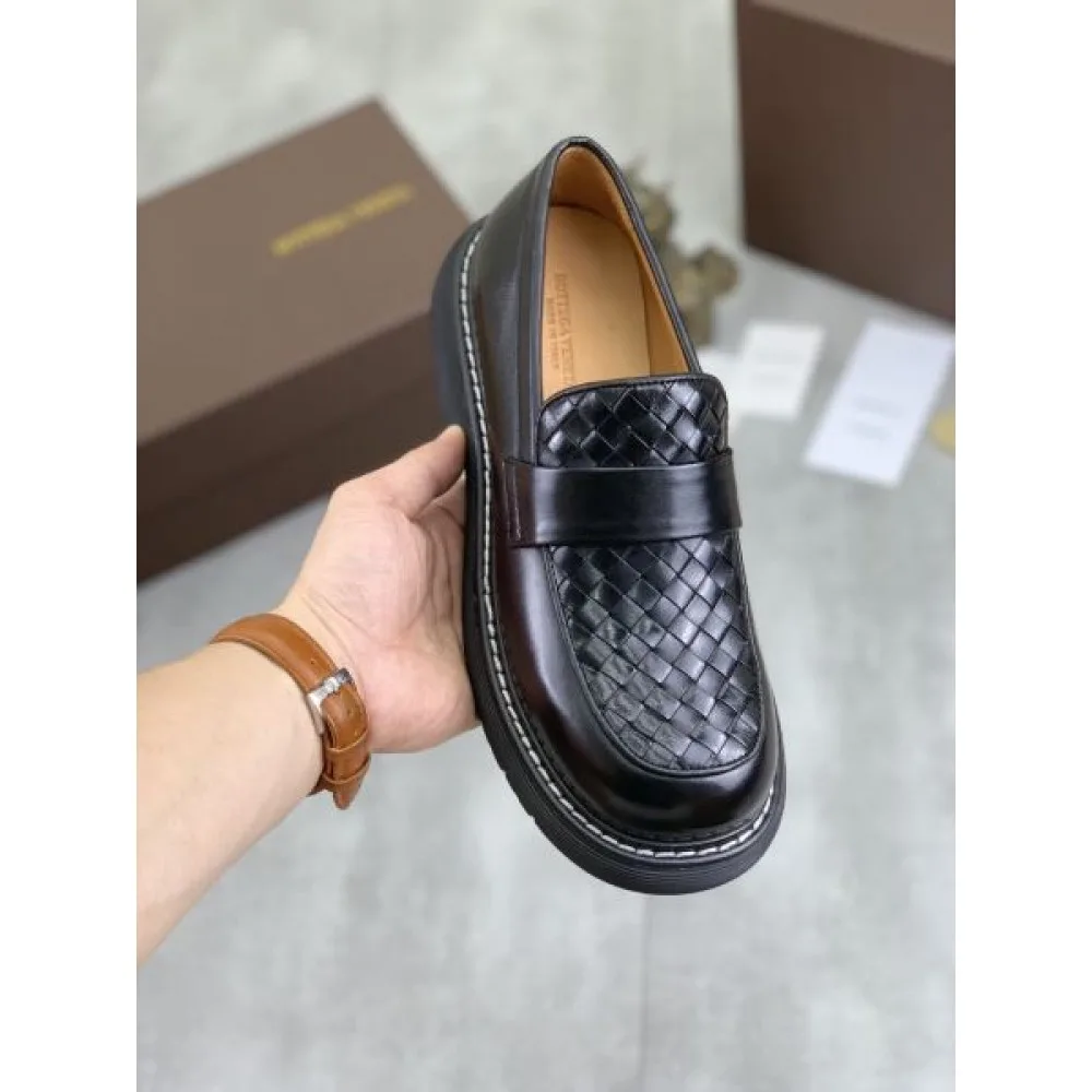 BOTTEGA VENETA ボッテガヴェネタ 今年大人気 2026 メンズ用 ビジネスシューズ 商品画像 1