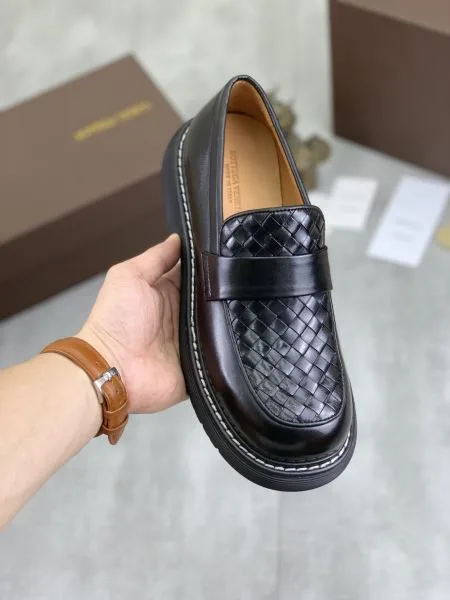 BOTTEGA VENETA ボッテガヴェネタ 今年大人気 2026 メンズ用 ビジネスシューズ 商品画像 10