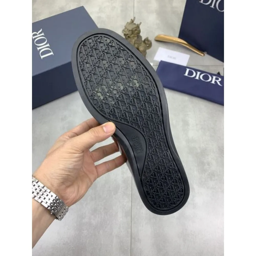 DIOR ディオール 雑誌も街も人気アイテム 2026 メンズ用 ビジネスシューズ 商品画像 9
