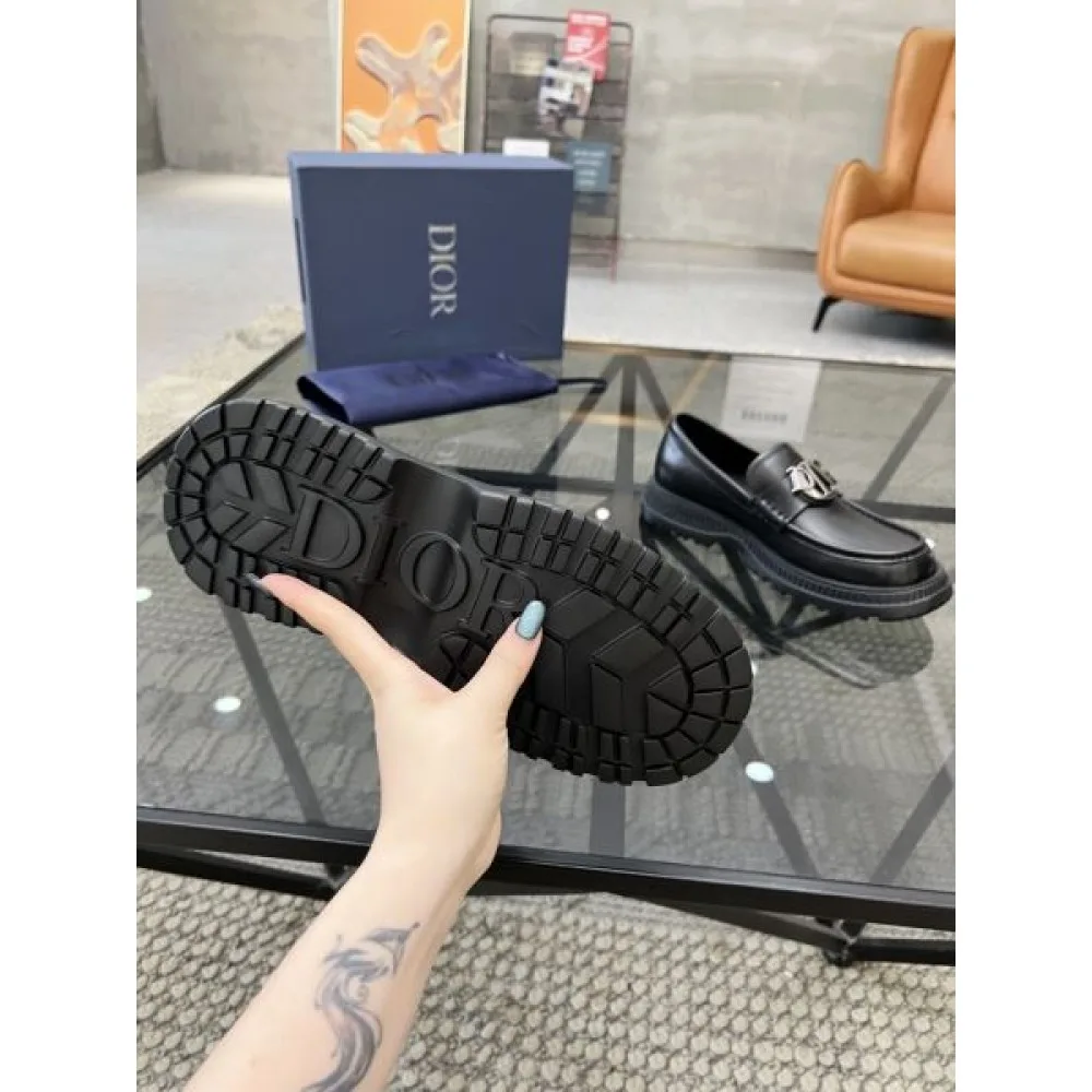 DIOR ディオール 春夏の限定コレクション 2026 メンズ用 ビジネスシューズ 商品画像 10