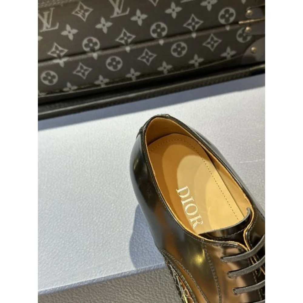 DIOR ディオール 春先にはもってこいの色 2026 メンズ用 ビジネスシューズ 商品画像 8
