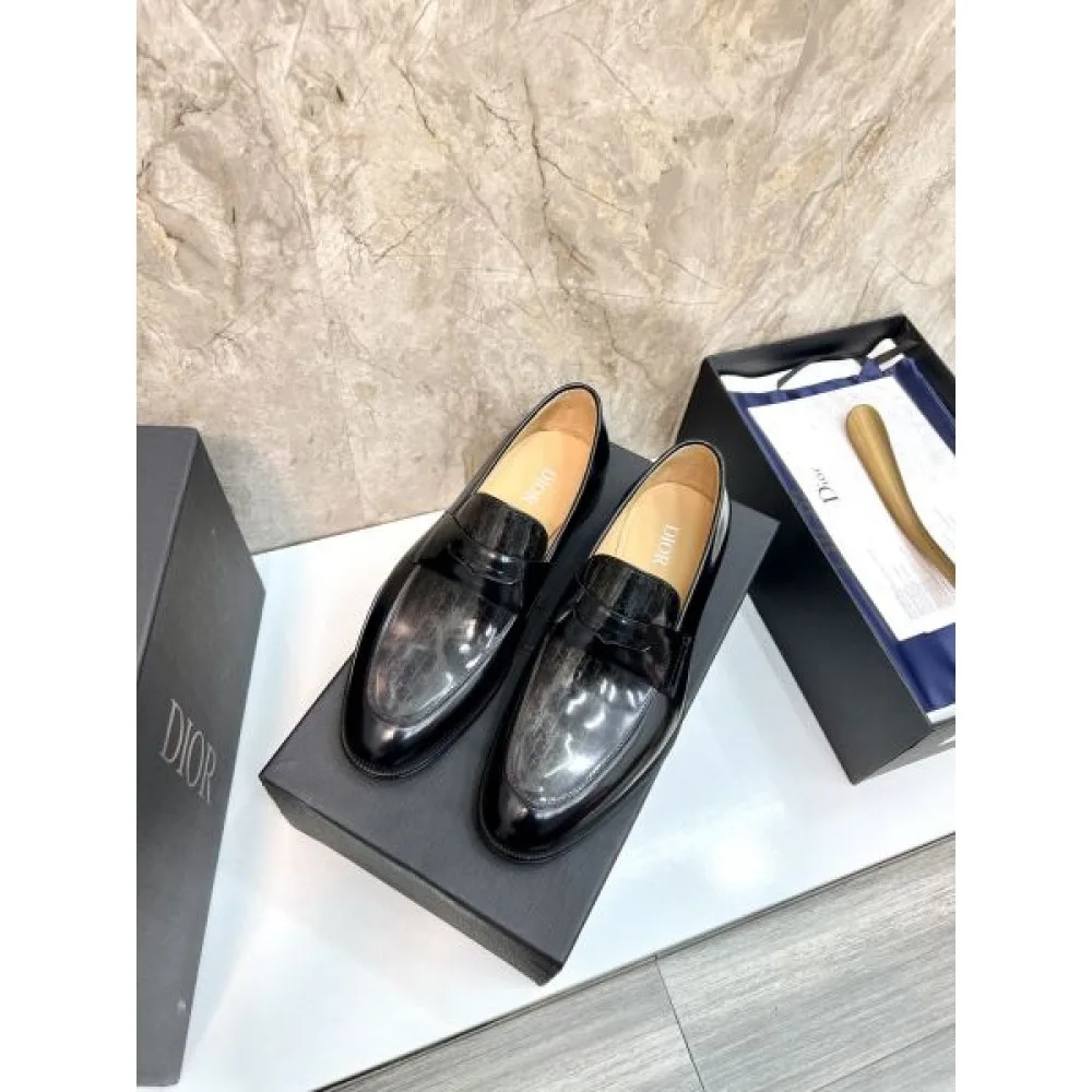 DIOR ディオール 毎シーズン存在感のある 2026 メンズ用 ビジネスシューズ 商品画像 4