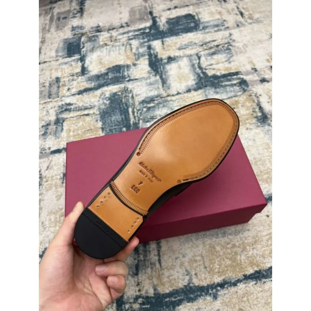 FERRAGAMO サルヴァトーレ フェラガモ 今夏大本命 2026 メンズ用 ビジネスシューズ 商品画像 9