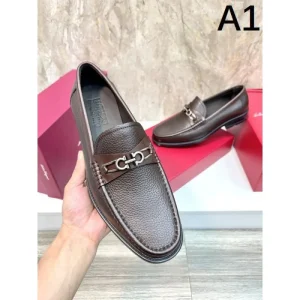FERRAGAMO サルヴァトーレ フェラガモ 最新作入荷 2026 メンズ用 ビジネスシューズ 商品画像 1