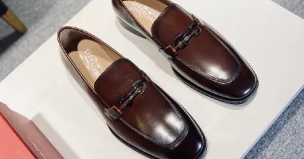 2024FW メンズ用 ビジネスシューズ FERRAGAMO サルヴァトーレ フェラガモ 人気急上昇 商品画像 11