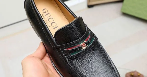 最短1週間 日本未発売 GUCCI グッチ 2026 メンズ用 ビジネスシューズ 商品画像 11