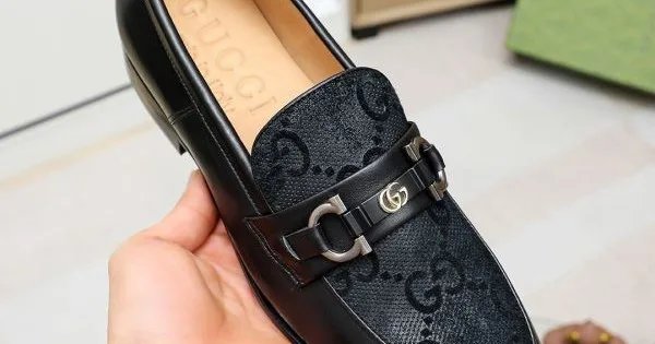 おしゃれの幅が広がり GUCCI グッチ 2026 メンズ用 ビジネスシューズ 商品画像 11