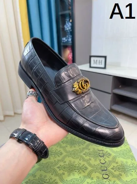 カジュアルで気分爽快 GUCCI グッチ 2026 メンズ用 ビジネスシューズ 商品画像 10