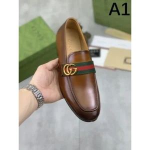GUCCI グッチ すぐお届け春夏新作 2026 メンズ用 ビジネスシューズ 商品画像 1