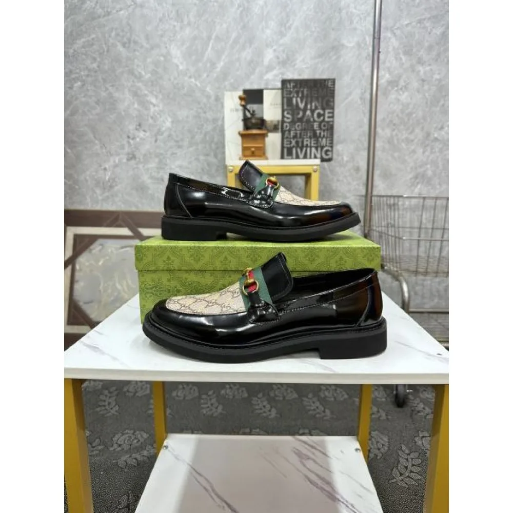 GUCCI グッチ 印象に残るデザイン 2026 メンズ用 ビジネスシューズ 商品画像 5