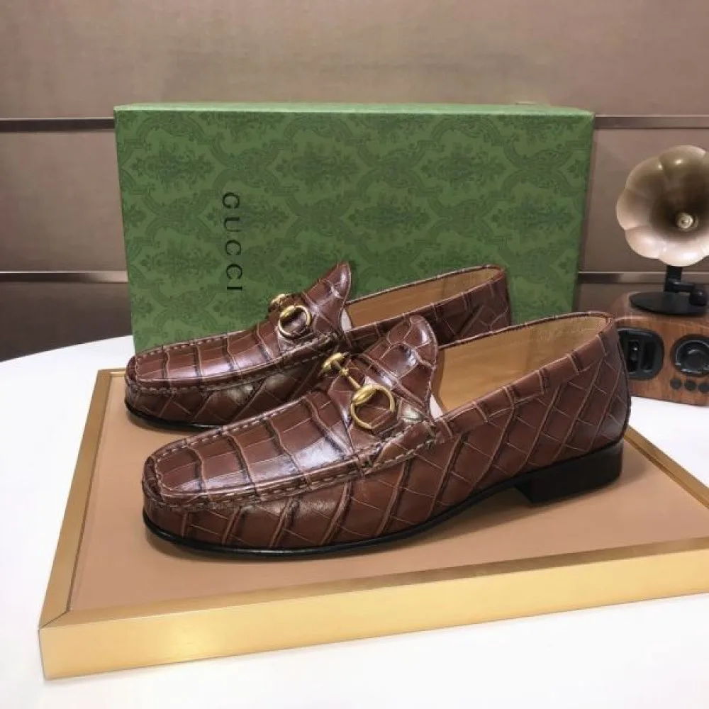 GUCCI グッチ 心惹かれるスタイル 2026 メンズ用 ビジネスシューズ 商品画像 2