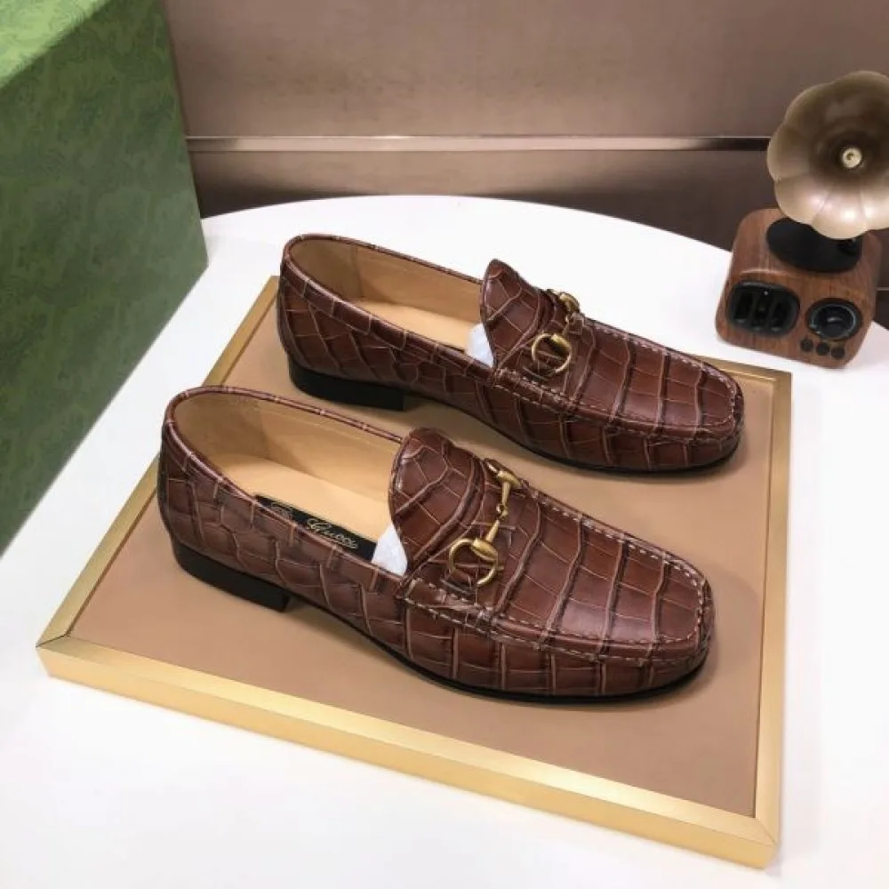 GUCCI グッチ 心惹かれるスタイル 2026 メンズ用 ビジネスシューズ 商品画像 3