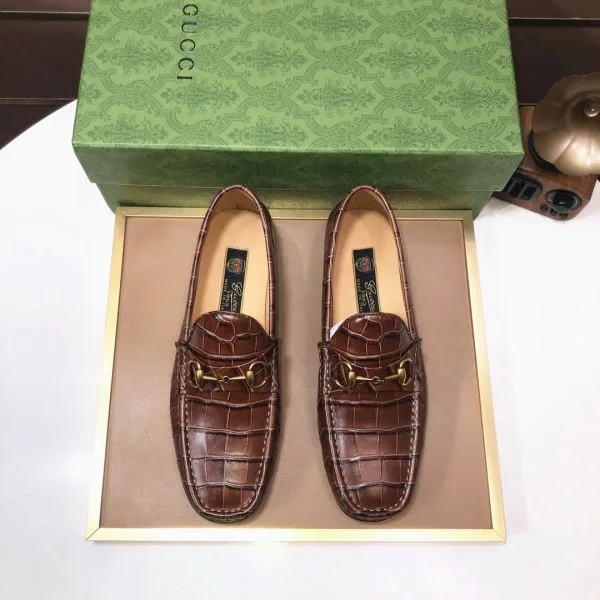 GUCCI グッチ 心惹かれるスタイル 2026 メンズ用 ビジネスシューズ 商品画像 10
