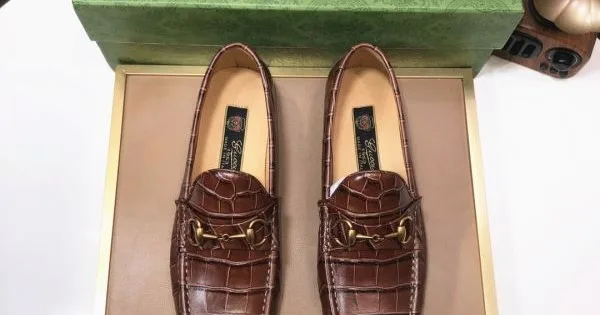 GUCCI グッチ 心惹かれるスタイル 2026 メンズ用 ビジネスシューズ 商品画像 11