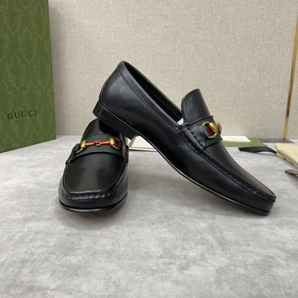 GUCCI グッチ 今年の夏はこれで決まり 2026 メンズ用 ビジネスシューズ 商品画像 5