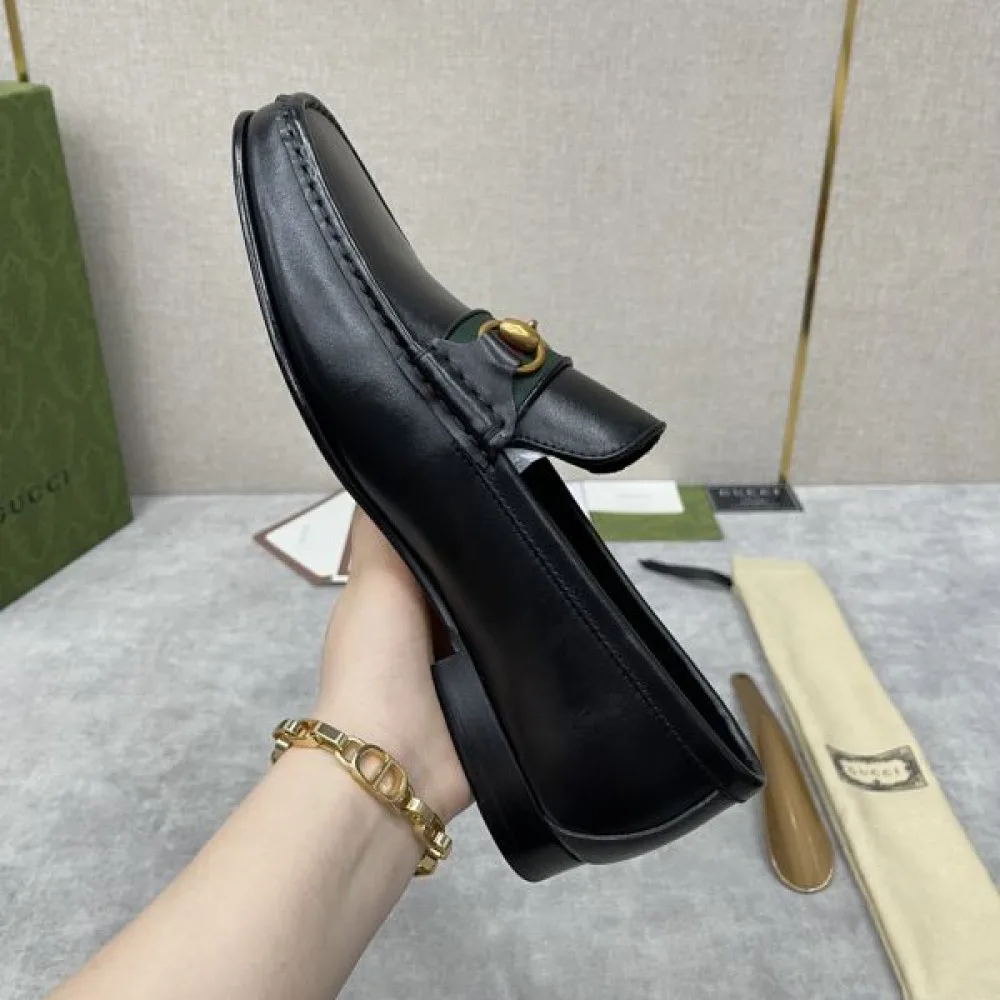 GUCCI グッチ 今年の夏はこれで決まり 2026 メンズ用 ビジネスシューズ 商品画像 7