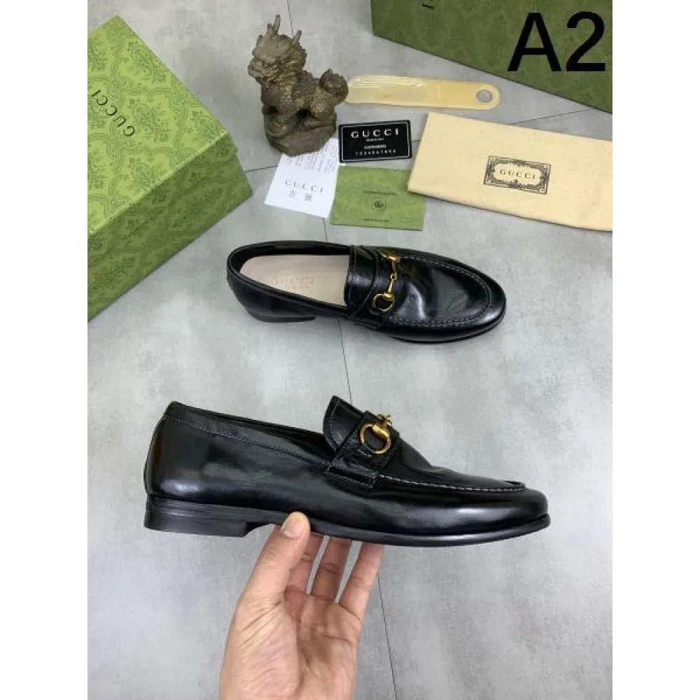 2024FW メンズ用 ビジネスシューズ GUCCI グッチ 視線を集める今冬新作 商品画像 2
