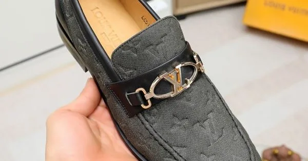 LOUIS VUITTON ルイヴィトン 人気高いアイテム 2026 メンズ用 ビジネスシューズ 商品画像 11