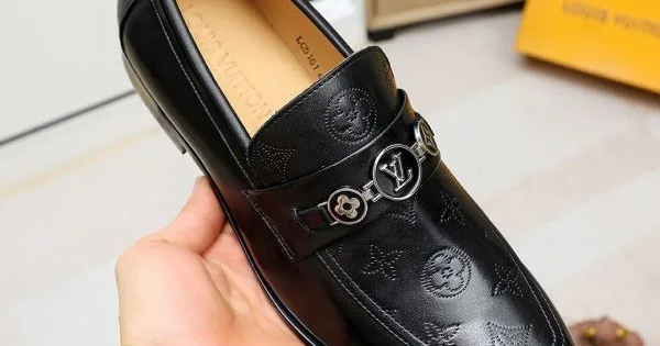 LOUIS VUITTON ルイヴィトン 大人っぽい雰囲気 2026 メンズ用 ビジネスシューズ 商品画像 12