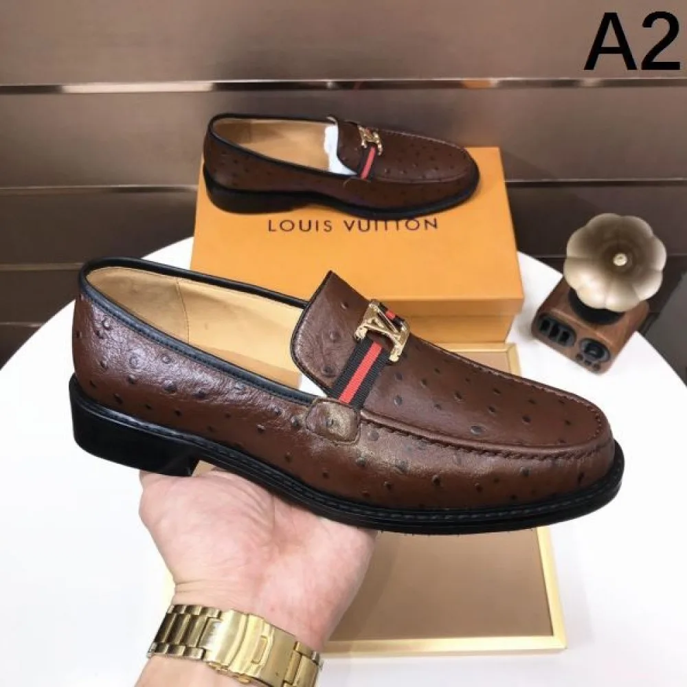 LOUIS VUITTON ルイヴィトン 夏らしい色味 2026 メンズ用 ビジネスシューズ 商品画像 2