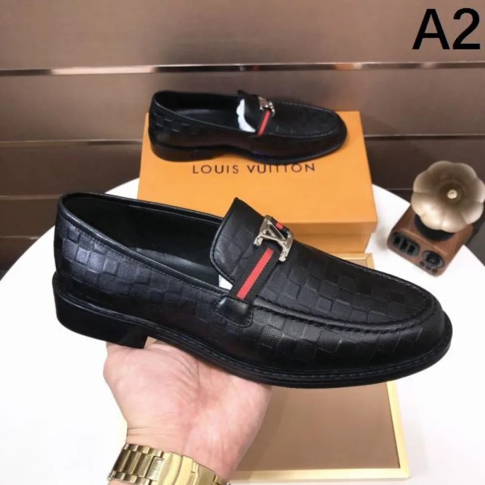LOUIS VUITTON ルイヴィトン 限定デザイン 2026 メンズ用 ビジネスシューズ 商品画像 2