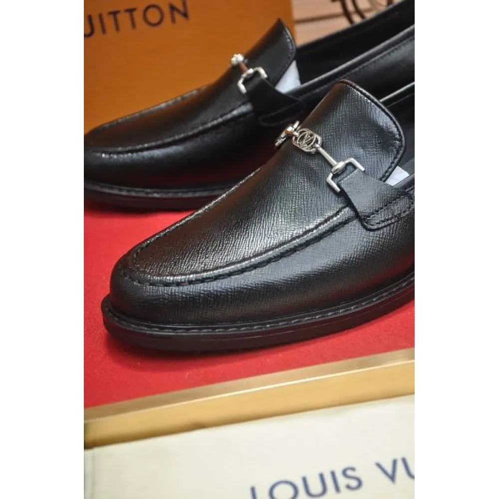 LOUIS VUITTON ルイヴィトン 超人気最新作 2026 メンズ用 ビジネスシューズ 商品画像 8
