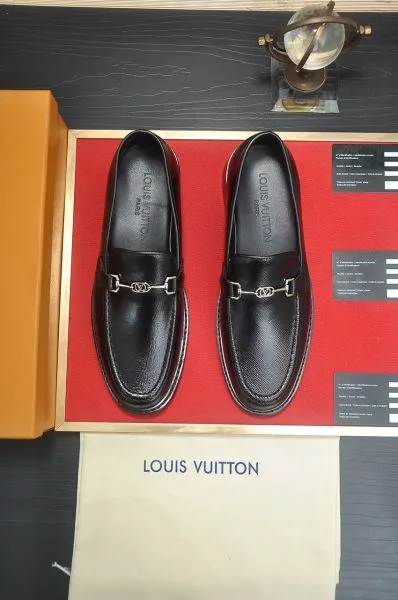 LOUIS VUITTON ルイヴィトン 超人気最新作 2026 メンズ用 ビジネスシューズ 商品画像 10